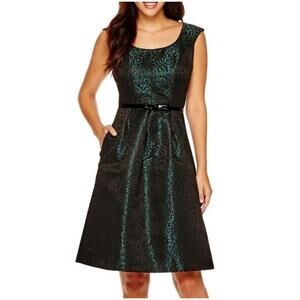 Black label by Evan Picone emerald green with black brocade sleeveless dress 6